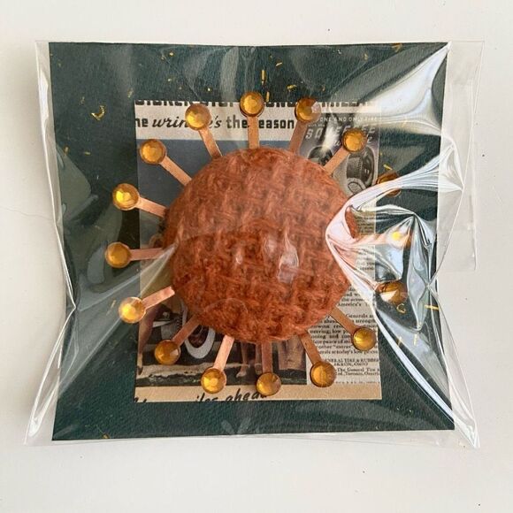 Upcycled Atomic Starburst Refrigerator Magnet Buttons Rhinestones - Picture 4 of 4